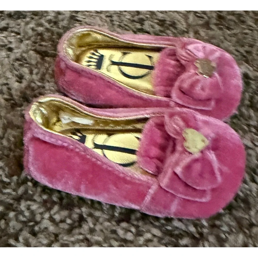 Juicy Couture - Pink Velvet Slip Loafers Baby Shoes Infant Size 2